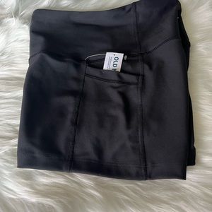 Nwt old navy Active shorts size XS Black